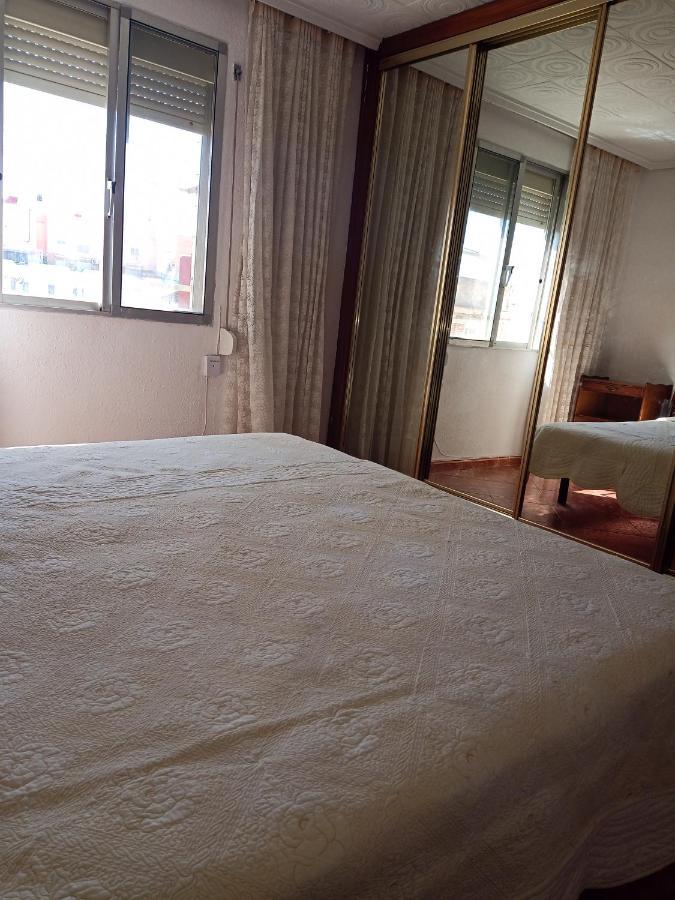 Tourist Room Valencia Bagian luar foto