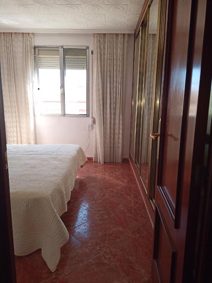 Tourist Room Valencia Bagian luar foto