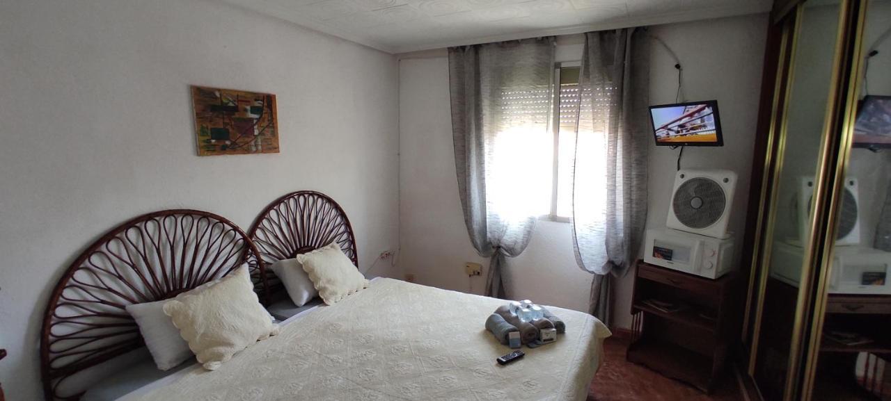 Tourist Room Valencia Bagian luar foto